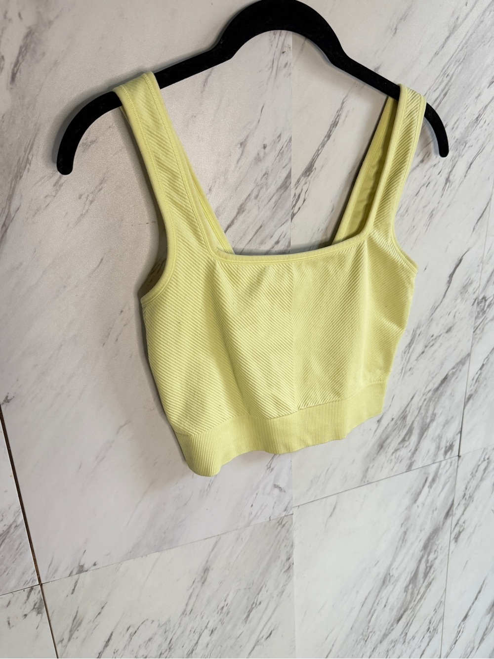 Bundle of 2 All In Motion Ribbed & Wild Fable Neon Crop Tops Sports Bras Medium - Picture 6 of 11